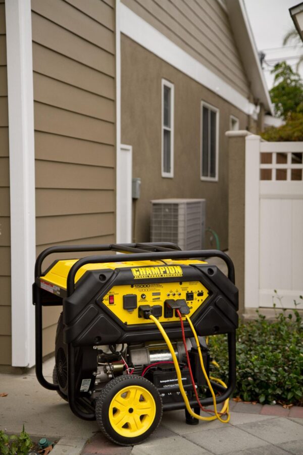 Champion Power Equipment 15,000/12,000 Watts Portable Generator with Electric Start and Lift Hook - Image 4